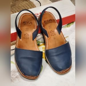 Ria Menorca Sandals Size 39 Navy Blue
